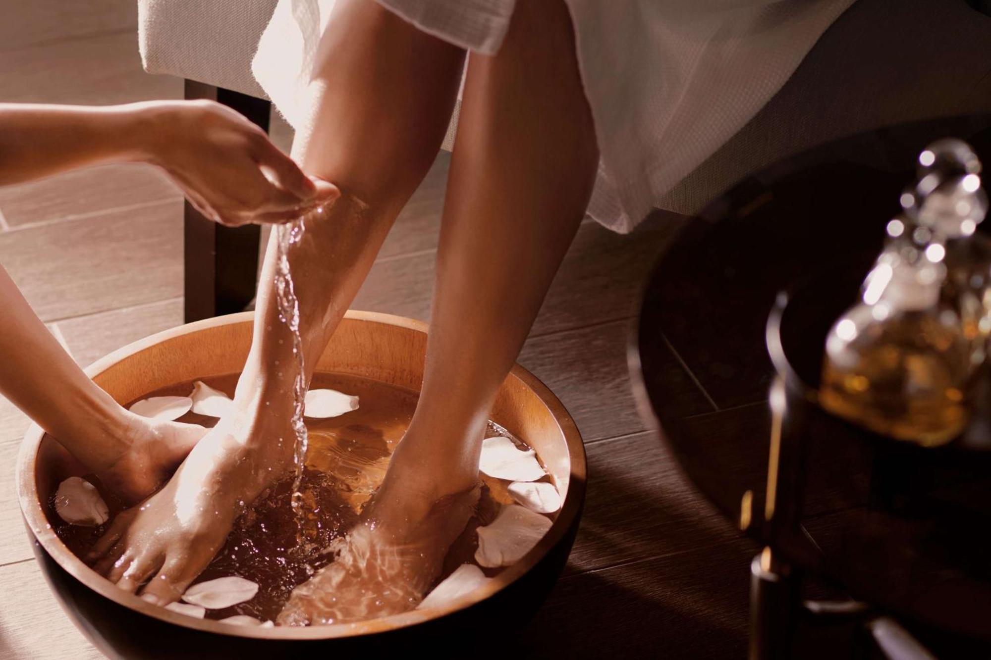 Doubletree By Hilton Shah Alam I-City Exterior foto A foot bath