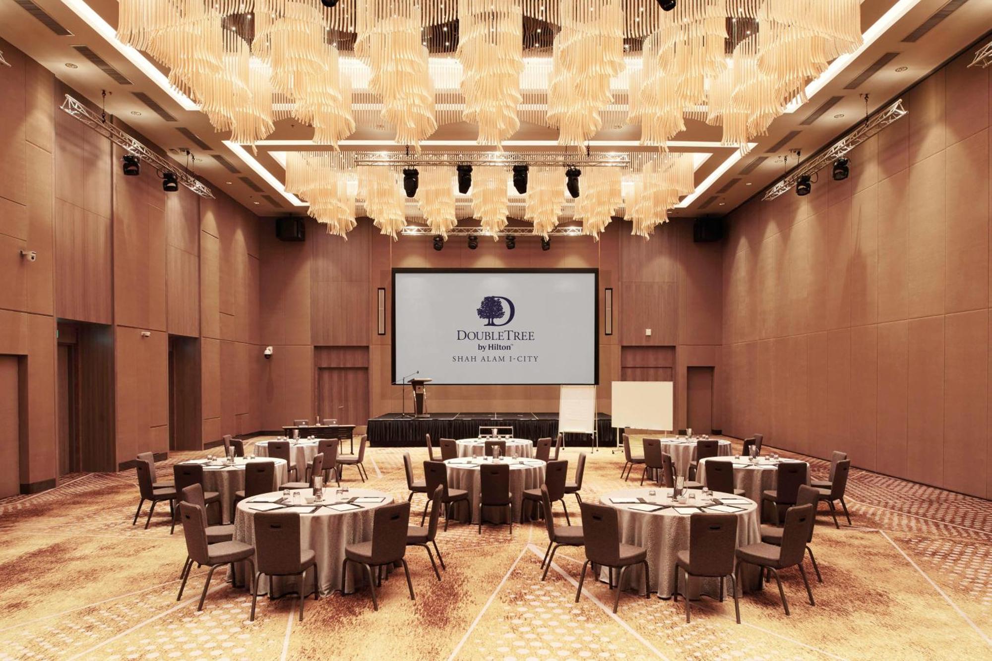 Doubletree By Hilton Shah Alam I-City Exterior foto The ballroom